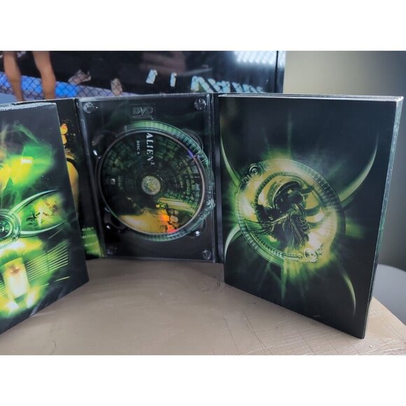 Alien Quadrilogy DVD Box Set 4 Sci-Fi Horror Movie Classic Region 1 - Picture 10 of 16